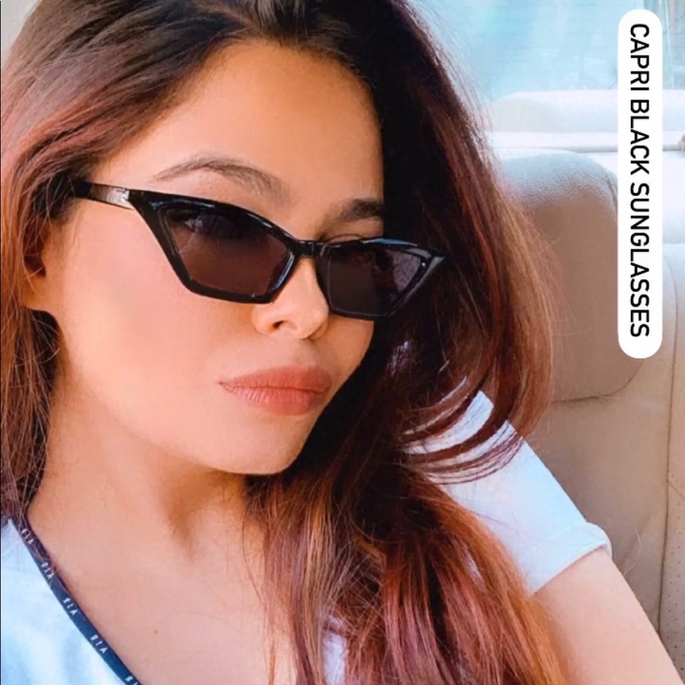 Edgy glasses - Picture 1 of 1